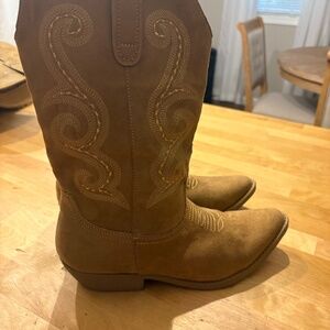 western cowgirl boots